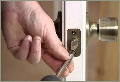 Locksmith Solution Services Denver, CO 303-729-1959 Locksmith Solution Services Denver, CO 303-729-1959 - 68-44-18